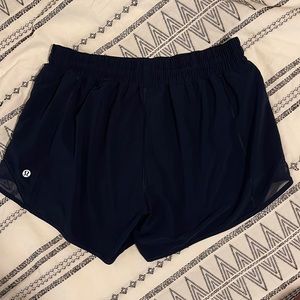 Lululemon Hotty Hot Low-Rise Lined Short 4"
